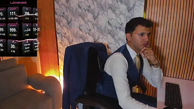 Hideintheoffice online show from 10.11.25