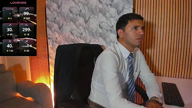 Hideintheoffice online show from 10.12.25