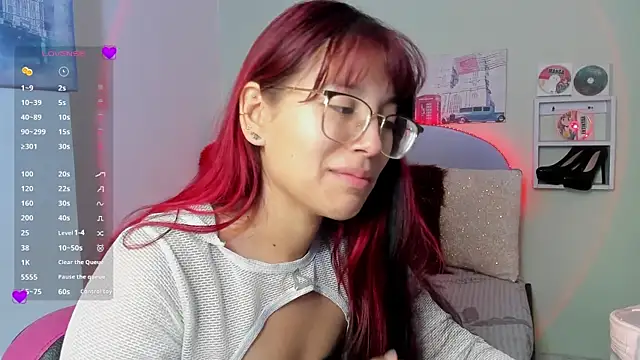 Snapshot of Fresita_Rosita chatting on 01.30.25 Fresita Rosita online show from 01.30.25