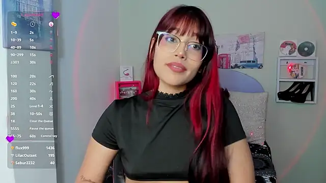 Snapshot of Fresita_Rosita chatting on 02.08.25 Fresita Rosita online show from 02.08.25