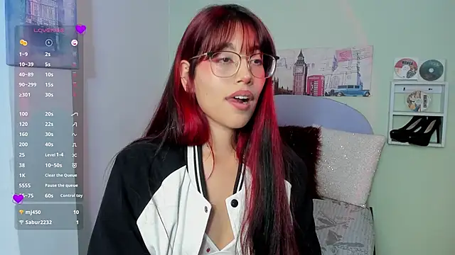 Snapshot of Fresita_Rosita chatting on 02.11.25 Fresita Rosita online show from 02.11.25