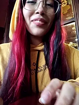 Snapshot of Fresita_Rosita chatting on 02.28.25 Fresita Rosita online show from 02.28.25