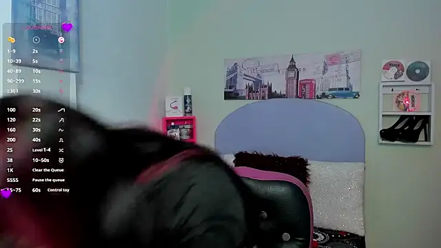 Snapshot of Fresita_Rosita chatting on 03.08.25 Fresita Rosita online show from 03.08.25