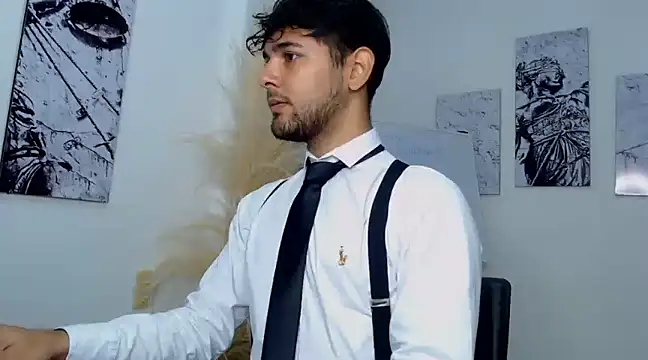Snapshot of Samir_bear chatting on 01.08.25 Samir bear online show from 01.08.25