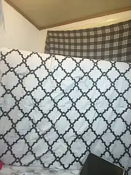 Snapshot of KarmaXblayze chatting on 12.28.24 KarmaXblayze online show from 12.28.24