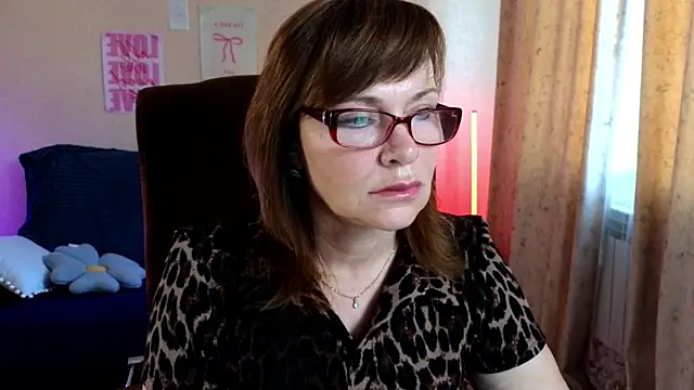 Miss Moren online show from 06.25.26