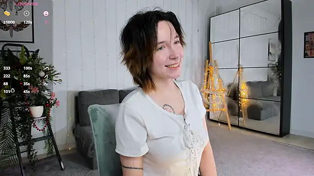 lilithlunna online show from 12.27.24