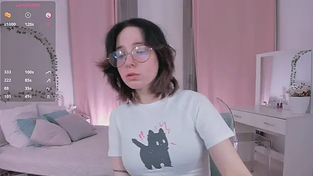 lilithlunna online show from 02.27.25