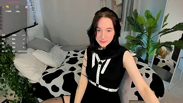 lilithlunna online show from 09.14.25