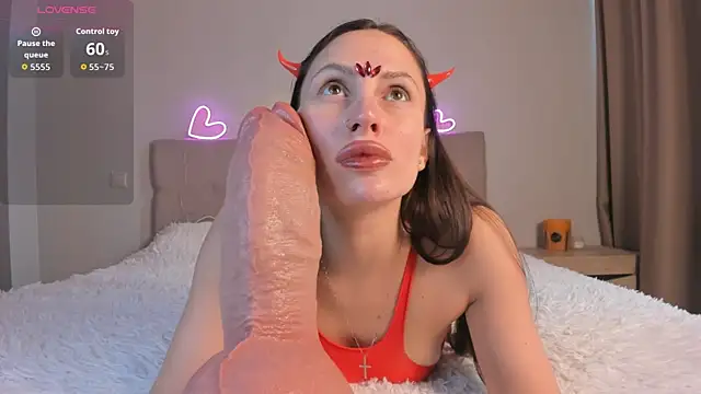 Snapshot of imMolly11 chatting on 10.31.25 imMolly11 online show from 10.31.25