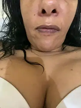 briannaa557 online show from 01.11.25