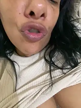 briannaa557 online show from 01.12.25