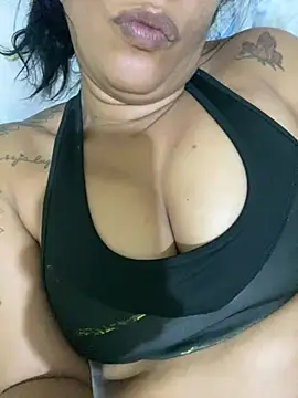 briannaa557 online show from 02.23.25