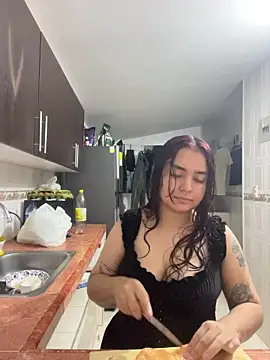 Snapshot of Ema_kraus chatting on 02.18.26 Ema kraus online show from 02.18.26