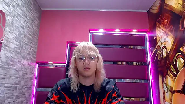 perfectlump online show from 10.16.25