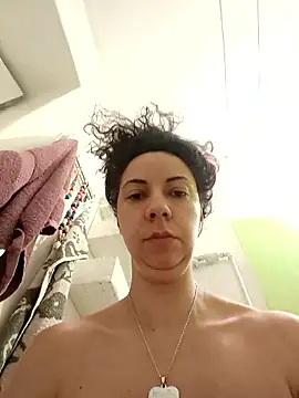 Snapshot of naughty69curls chatting on 01.19.26 naughty69curls online show from 01.19.26