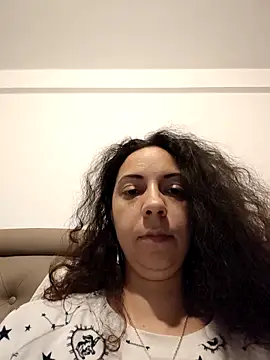 Snapshot of naughty69curls chatting on 02.01.26 naughty69curls online show from 02.01.26