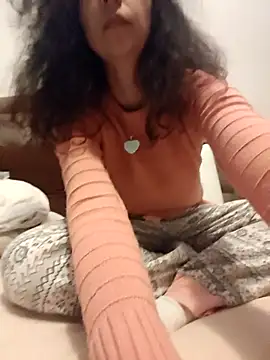 Snapshot of naughty69curls chatting on 02.28.26 naughty69curls online show from 02.28.26