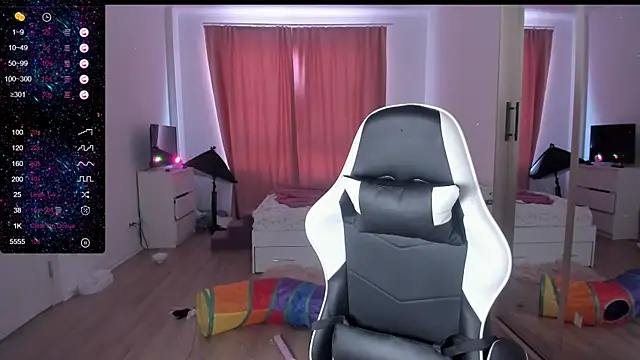 Agnes Allenn online show from 02.25.25