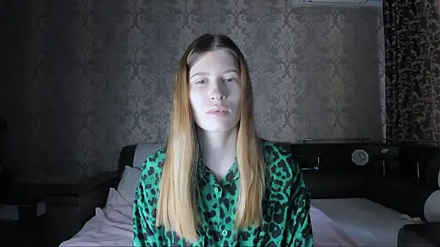 Agnes Allenn online show from 10.08.25