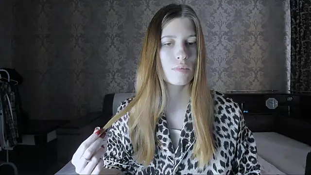 Agnes Allenn online show from 10.09.25