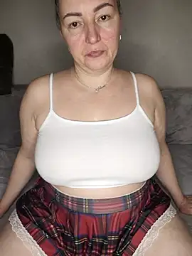 HairyVicky online show from 12.16.25