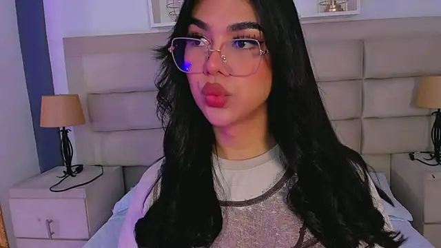 RoseCassie online show from 09.17.25