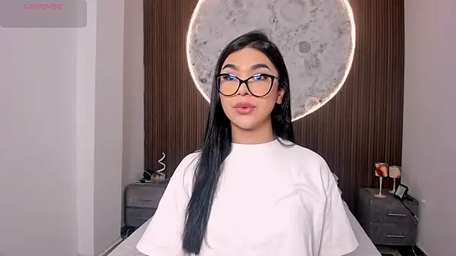 RoseCassie online show from 04.10.26