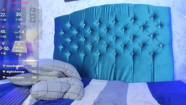 Snapshot of ash_ricci chatting on 03.03.25 ash ricci online show from 03.03.25