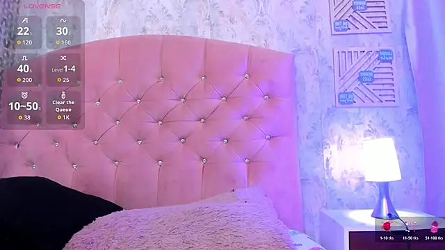 Snapshot of ash_ricci chatting on 10.25.25 ash ricci online show from 10.25.25