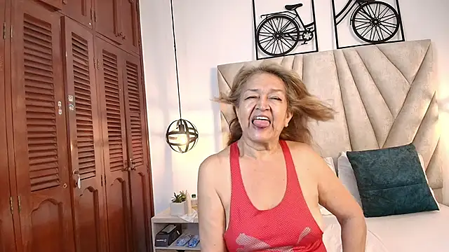 Valentinadiazz1 online show from 02.27.25