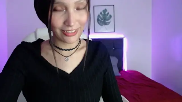 Snapshot of mia_collens chatting on 09.26.25 mia collens online show from 09.26.25