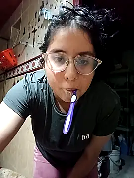 valentina568 online show from 10.21.25