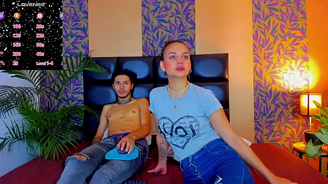 Snapshot of hinata_itachi chatting on 02.14.25 hinata itachi online show from 02.14.25