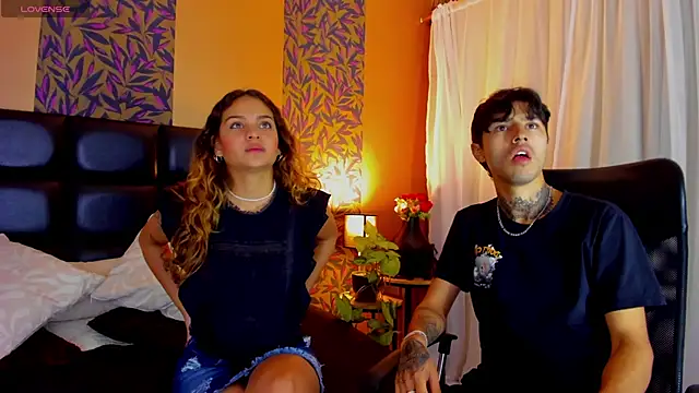 Snapshot of hinata_itachi chatting on 02.20.25 hinata itachi online show from 02.20.25