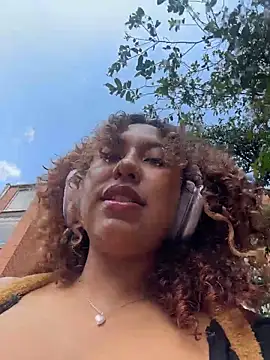 lauraltt online show from 12.21.25