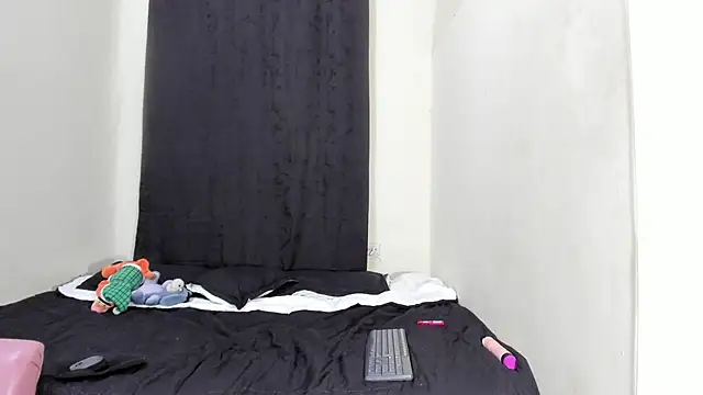 Mariana 16  online show from 01.09.25
