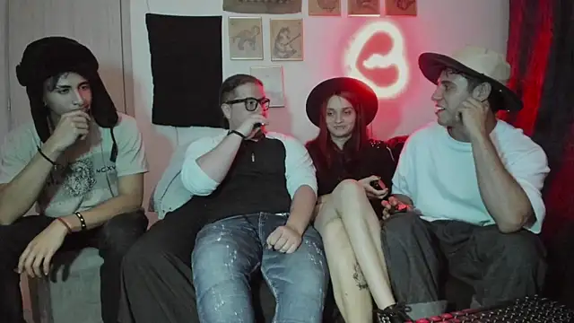 Snapshot of Antonello_Vannucci chatting on 01.10.25 Antonello Vannucci online show from 01.10.25