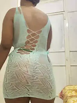 Snapshot of beverlyxxxx chatting on 01.10.25 beverlyxxxx online show from 01.10.25