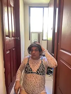 Snapshot of NikkelSofia chatting on 02.04.25 NikkelSofia online show from 02.04.25