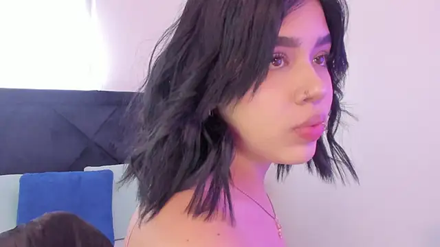 Lily Woodz online show from 12.22.25