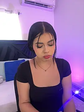 Lily Woodz online show from 05.28.26