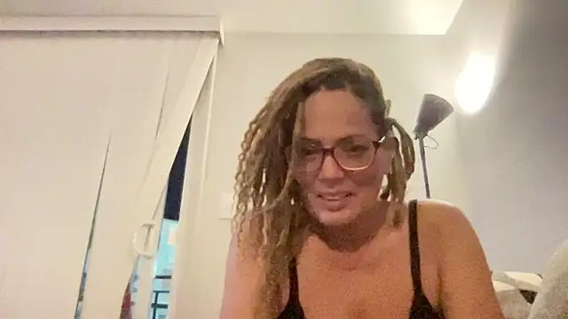 Snapshot of skarfos1babe69 chatting on 12.23.24 skarfos1babe69 online show from 12.23.24