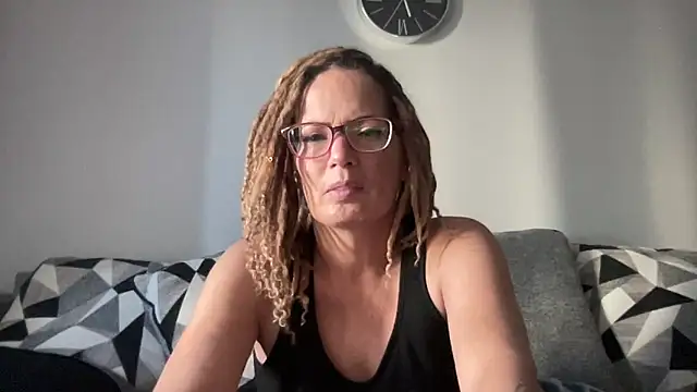 Snapshot of skarfos1babe69 chatting on 12.29.24 skarfos1babe69 online show from 12.29.24