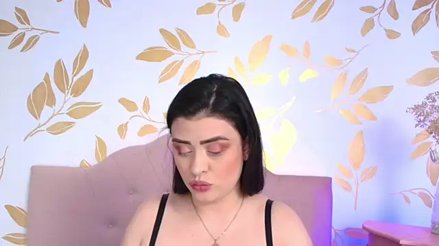 Snapshot of AnikaRomanoff chatting on 02.22.25 AnikaRomanoff online show from 02.22.25