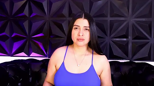 Snapshot of AnikaRomanoff chatting on 10.09.25 AnikaRomanoff online show from 10.09.25