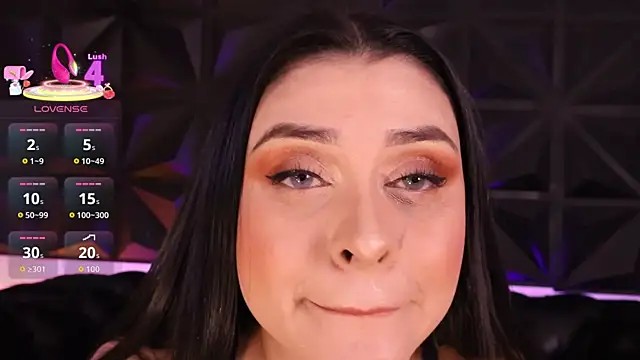 AnikaRomanoff online show from 11.04.25