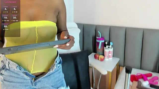 celeste smmith  online show from 03.01.25