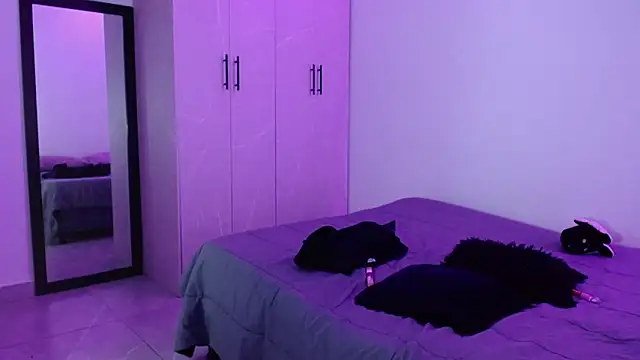 miia-liiam online show from 04.12.26