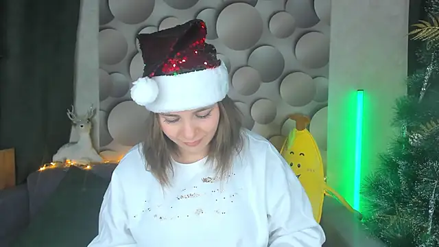 Snapshot of Cute_smile_sharon chatting on 12.22.24 Cute smile sharon online show from 12.22.24